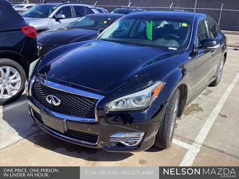 Used 2016 INFINITI Q70 3.7 image 3