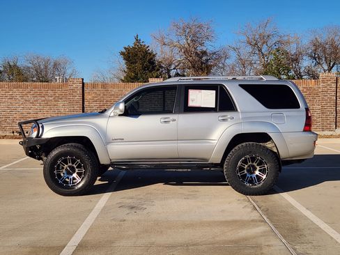 Used 2004 Toyota 4Runner Limited image 5