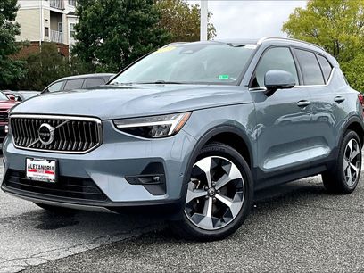 Used 2023 Volvo XC40 B5 Plus w/ Driver Assist Package