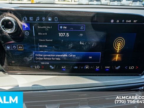 Used 2025 Chevrolet Traverse LT FWD image 45