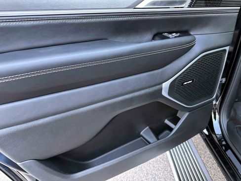 New 2025 Jeep Wagoneer Series II image 14