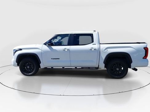 Used 2024 Toyota Tundra Limited AWD/4WD image 4