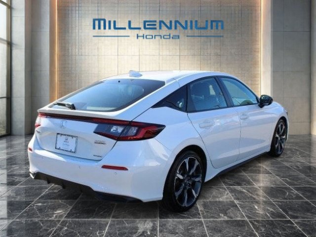 Used 2025 Honda Civic Sport Touring image 5