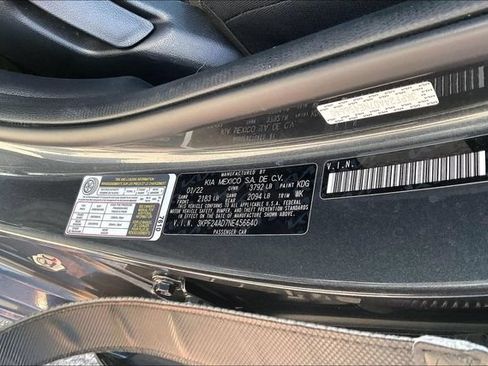 Used 2022 Kia Forte LXS FWD image 31