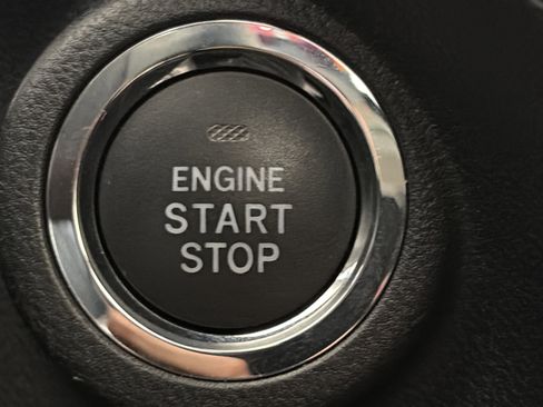 Used 2024 Subaru Forester Premium image 40