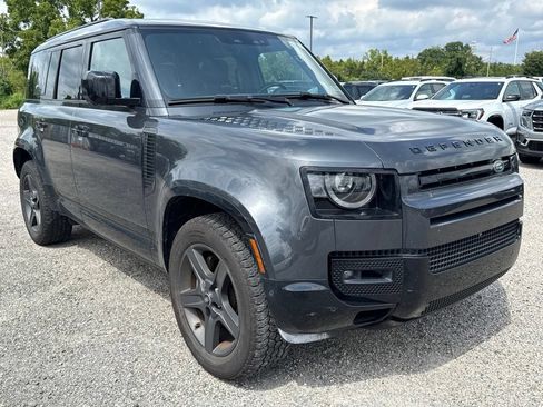 Used 2024 Land Rover Defender 110 X-Dynamic SE AWD/4WD image 1