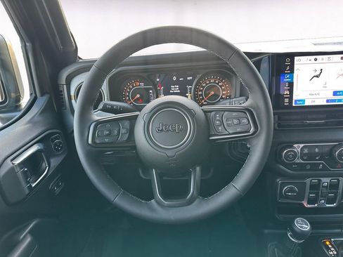 New 2025 Jeep Gladiator Sport image 12