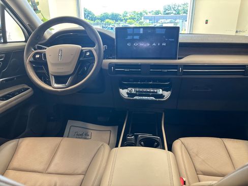 Certified 2023 Lincoln Corsair Reserve w/ Equipment Group 201A AWD/4WD image 8
