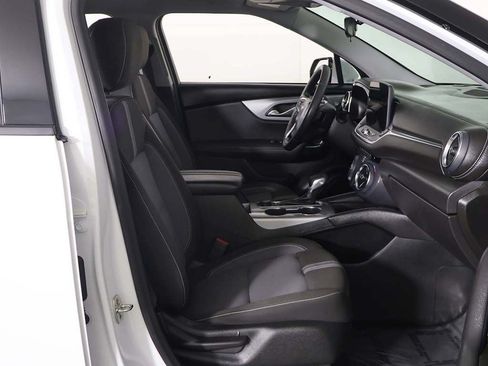 Used 2025 Chevrolet Blazer LT FWD image 24