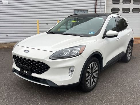 Used 2020 Ford Escape Titanium w/ Titanium Premium Package 2.0 image 2