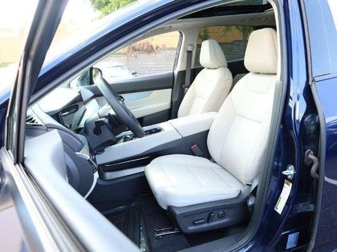 Used 2025 Nissan Murano SL AWD/4WD image 8