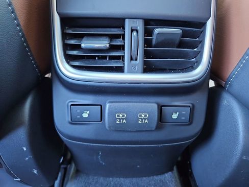 Used 2020 Subaru Outback Touring XT image 33