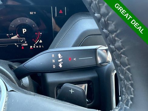 Used 2025 GMC Yukon Denali AWD/4WD image 23