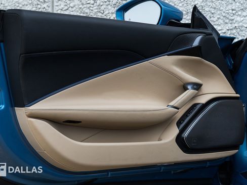 Used 2024 Ferrari Roma Spider RWD image 20