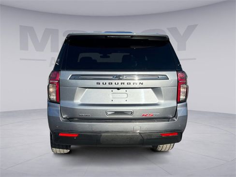 Used 2022 Chevrolet Suburban RST w/ Luxury Package image 4