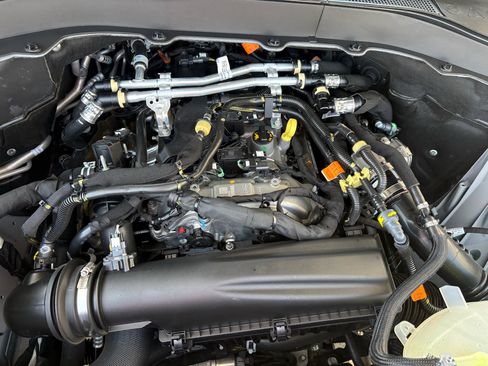 Used 2026 Ford Explorer Active RWD image 33