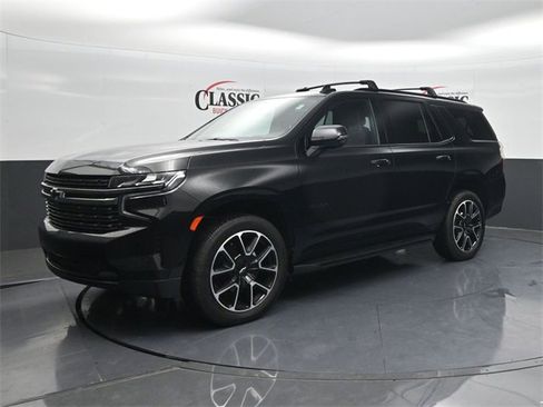 Used 2022 Chevrolet Tahoe RST w/ Sport Performance Package image 3