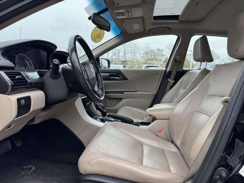 Used 2017 Honda Accord EX-L image 13