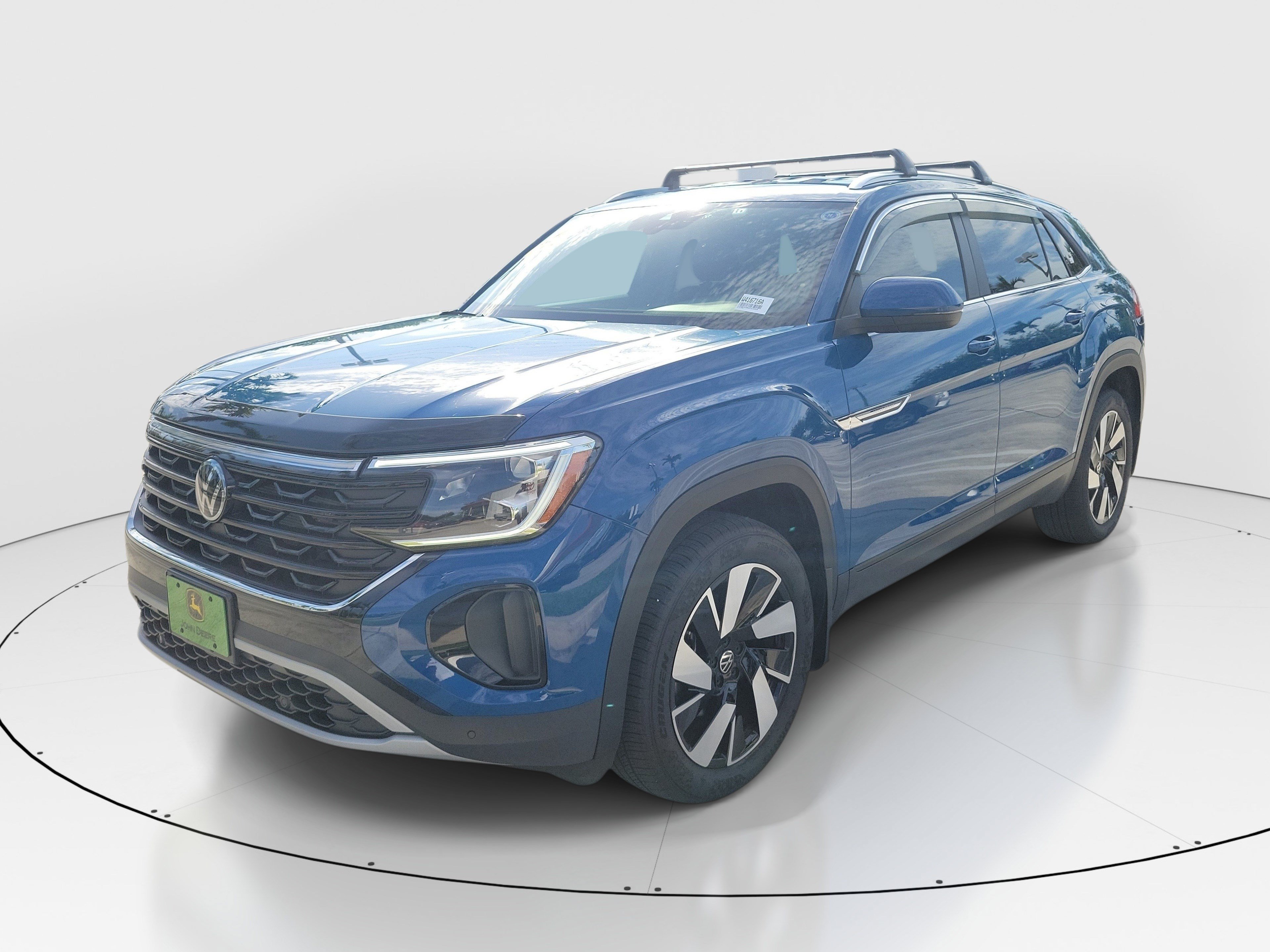 Used 2025 Volkswagen Atlas Cross Sport SE FWD image 3