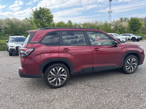 Certified 2025 Subaru Forester Touring AWD/4WD image 6