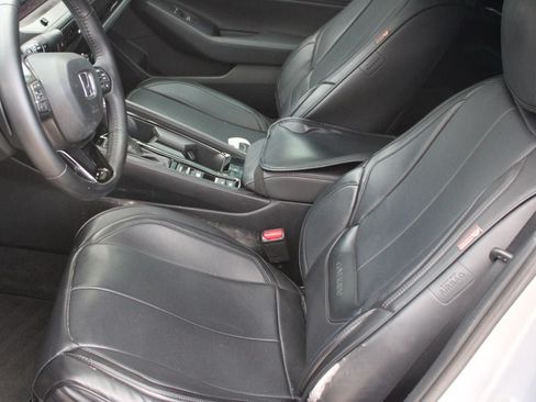 Used 2023 Honda Accord Sport image 10