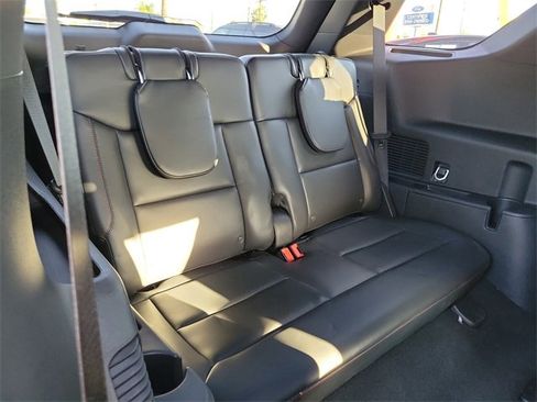 Used 2025 Ford Explorer ST image 17
