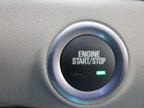 Used 2024 GMC Terrain Denali w/ Denali Premium Package AWD/4WD image 42