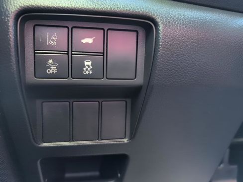 Used 2018 Honda CR-V Touring image 25