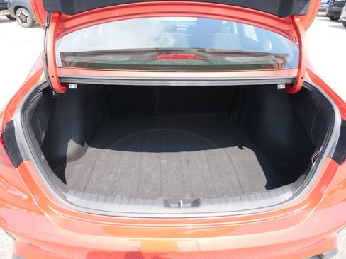 Used 2023 Kia Forte LXS image 12