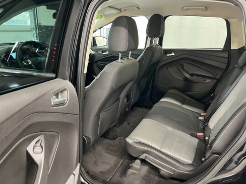 Used 2016 Ford Escape SE AWD/4WD image 9