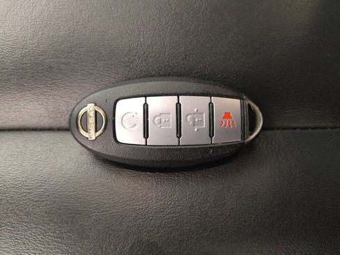 Used 2023 Nissan Murano SV image 32