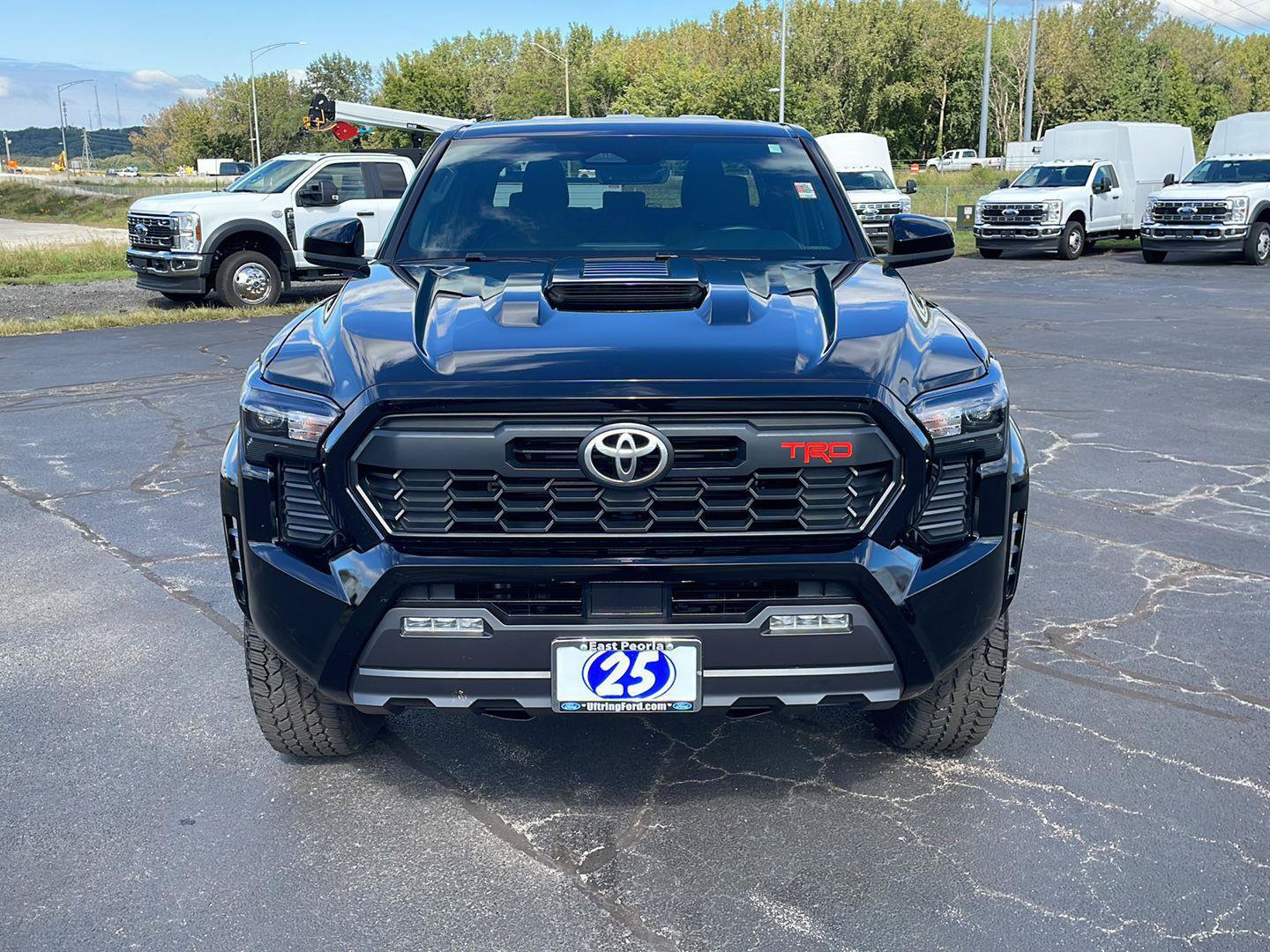 Used 2025 Toyota Tacoma TRD Sport AWD/4WD image 8