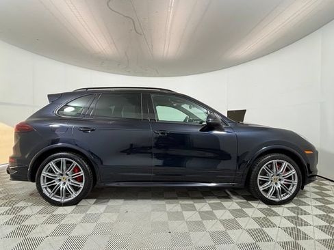 Used 2016 Porsche Cayenne GTS AWD/4WD image 8