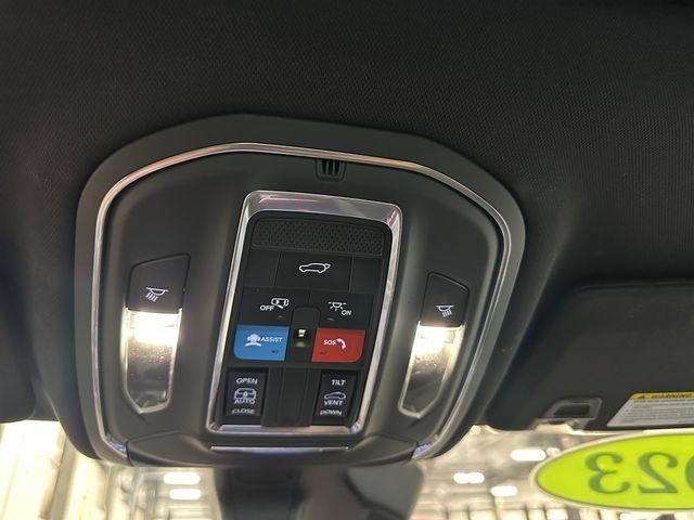 Used 2023 Jeep Grand Cherokee Altitude AWD/4WD image 32