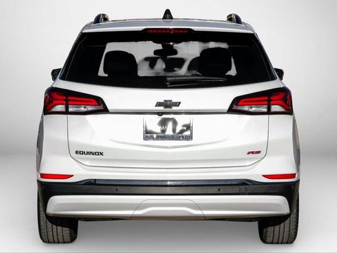 Used 2023 Chevrolet Equinox RS w/ RS Leather Package image 7