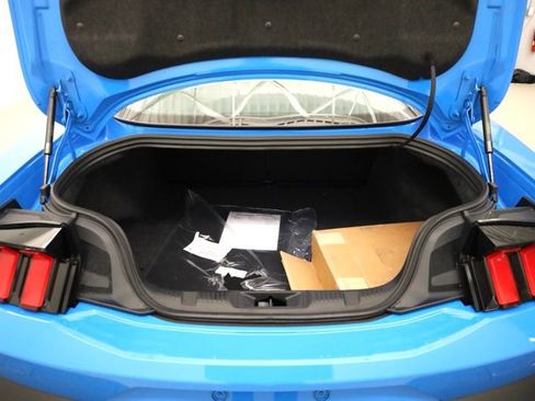 Used 2026 Ford Mustang GT Premium image 32