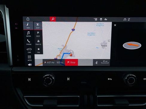 Used 2023 Porsche Macan Base image 22