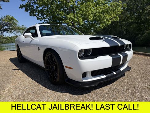 Used 2023 Dodge Challenger SRT Hellcat RWD image 1