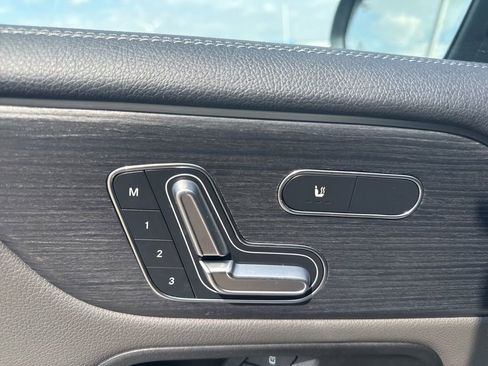 Used 2021 Mercedes-Benz GLB 35 AMG 4MATIC image 10