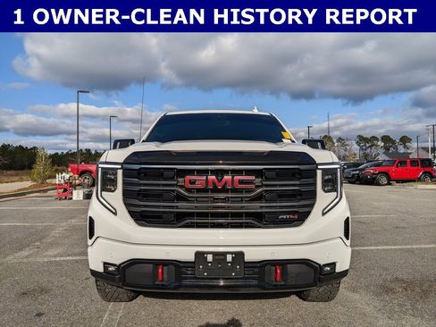 Used 2025 GMC Sierra 1500 AT4 image 11