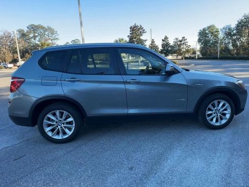 Used 2017 BMW X3 sDrive28i image 9