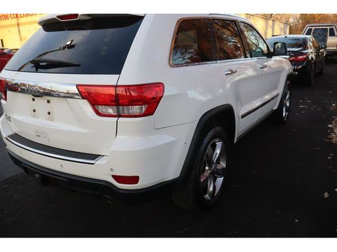 Used 2013 Jeep Grand Cherokee Limited w/ Trailer Tow Group image 8