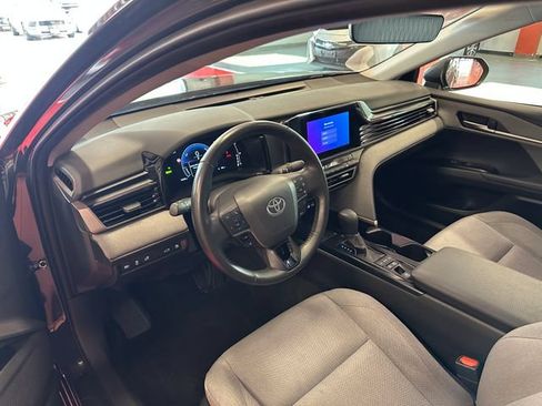 Used 2025 Toyota Camry LE w/ Convenience Package AWD/4WD image 11
