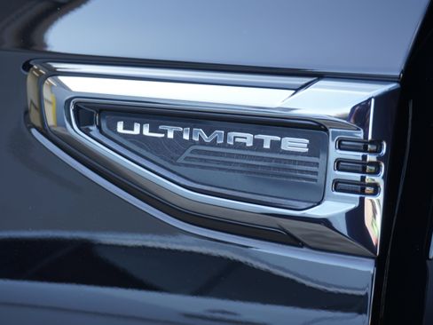 Used 2025 GMC Yukon Denali Ultimate image 9