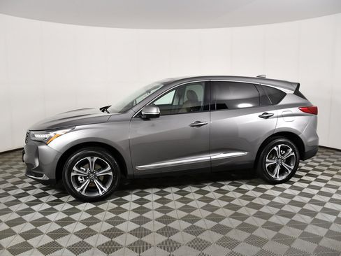 Certified 2025 Acura RDX SH-AWD w/ Technology Package image 9
