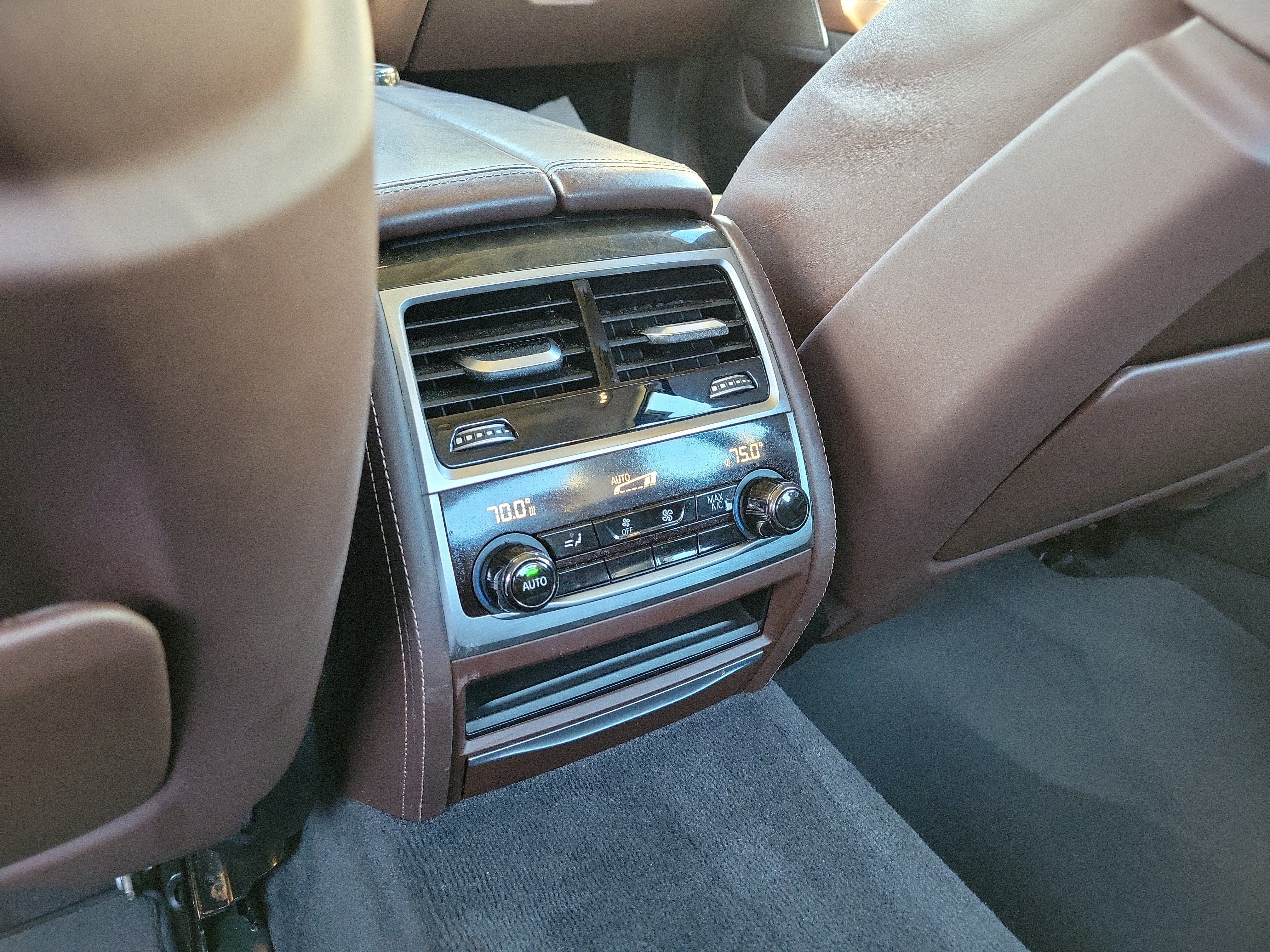 Used 2016 BMW 740i RWD image 14