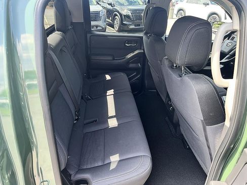 Certified 2022 Nissan Frontier SV AWD/4WD image 16