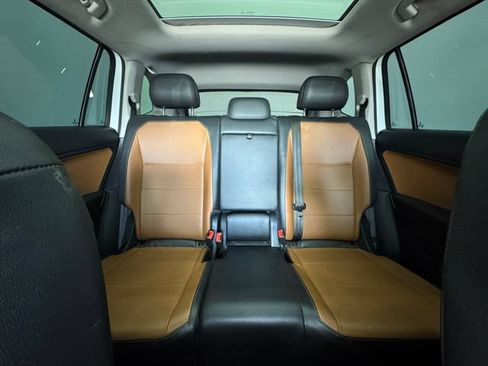 Used 2019 Volkswagen Tiguan SEL FWD image 6