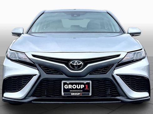 Used 2023 Toyota Camry SE FWD image 4