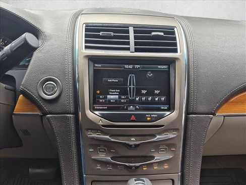 Used 2015 Lincoln MKX FWD w/ Equipment Group 102A image 12